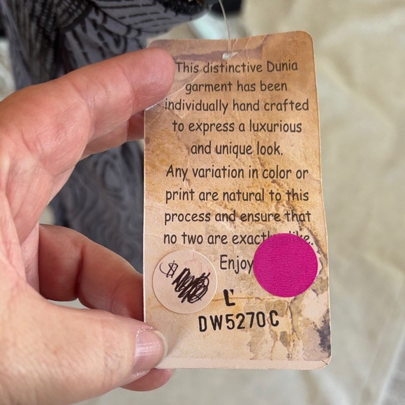 Elegant Black A-Line Skirt - Picture 2 of 3